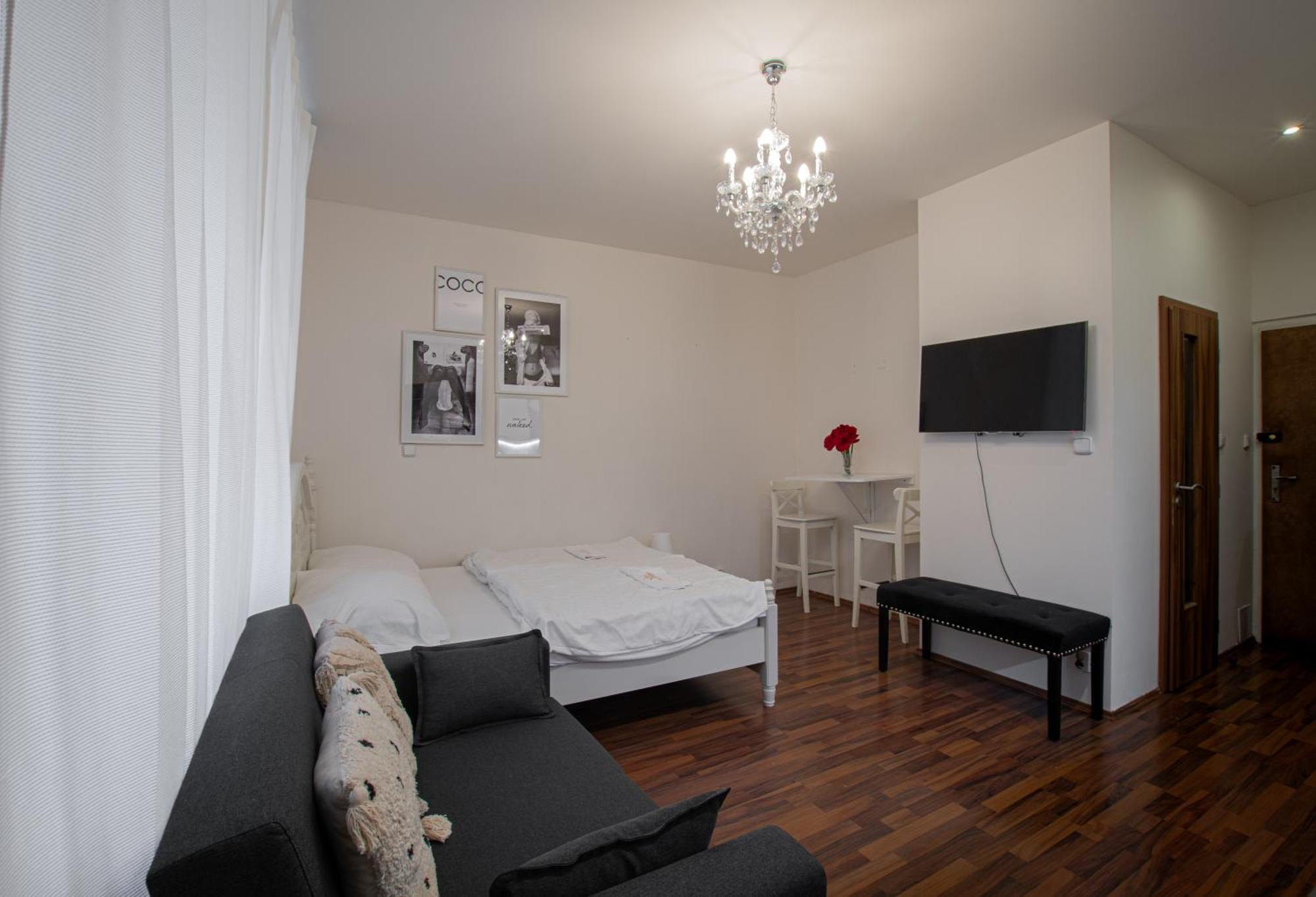 Cozy Homestay At Andel פראג מראה חיצוני תמונה